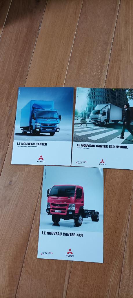3 fasicules de présentation ; Mitsubishi Fuso Canter 2011, Livres, Autos | Brochures & Magazines, Comme neuf, Mitsubishi, Enlèvement ou Envoi