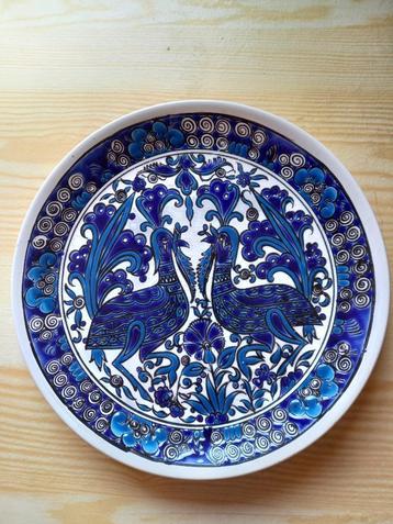 assiette de décoration beschikbaar voor biedingen