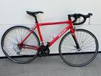 Koersfiets Btwin Triban 3, Fietsen en Brommers, Fietsen | Racefietsen, Ophalen