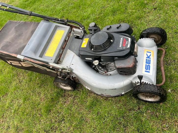 Grasmaaier Iseki SW8210 BAE4, Tuin en Terras, Grasmaaiers, Gebruikt, Ophalen