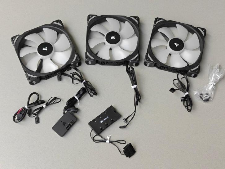 Corsair ML140 PRO RGB LED 140MM PWM Premium Fans x3, Computers en Software, Computerkoelers, Zo goed als nieuw, Luchtkoeling, Ophalen of Verzenden