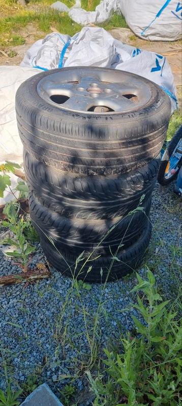 4 Wielen 195/50R15V, steek 4x100 beschikbaar voor biedingen