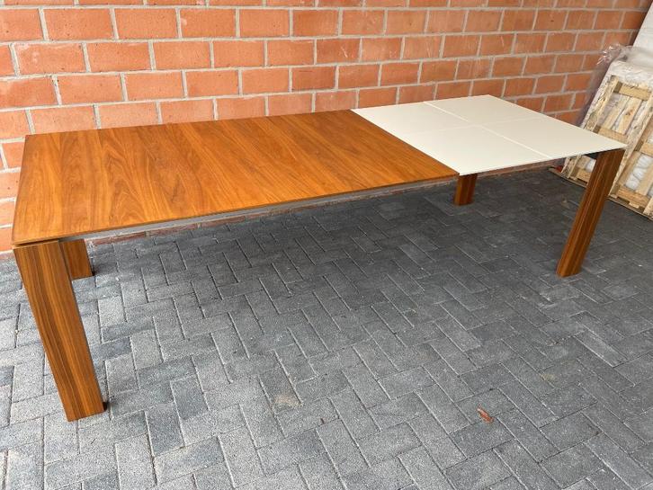 Tafel uittrekbaar 160 (260) x 100cm / z.g.staat, Huis en Inrichting, Tafels | Eettafels, Zo goed als nieuw, 100 tot 150 cm, 150 tot 200 cm