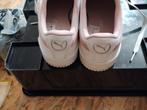 Puma Cali mt 36, Kinderen en Baby's, Kinderkleding | Schoenen en Sokken, Ophalen, Zo goed als nieuw