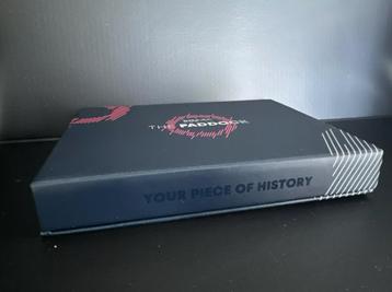 Red Bull Racing F1 Piece of History Max Verstappen 2021, Enlèvement, Comme neuf, ForTwo
