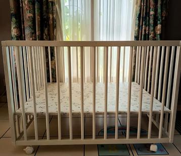 Babypark met zachte matras  beschikbaar voor biedingen