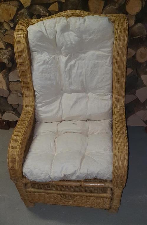 1 paire de fauteuil en osier avec tiroir et coussin, Maison & Meubles, Fauteuils, Comme neuf, Osier ou Rotin, Tissus, Enlèvement