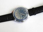 VOSTOK vintage mechanisch horloge met kaleder USSR van de 80, Handtassen en Accessoires, Overige Accessoires, Ophalen of Verzenden
