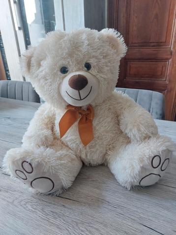 Peluche ours beige très bon état  beschikbaar voor biedingen