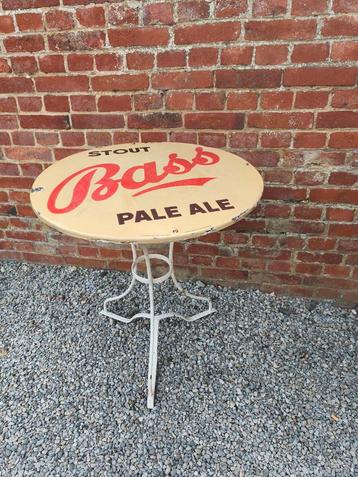 Bass pale ale tafel met geëmailleerd bord  beschikbaar voor biedingen