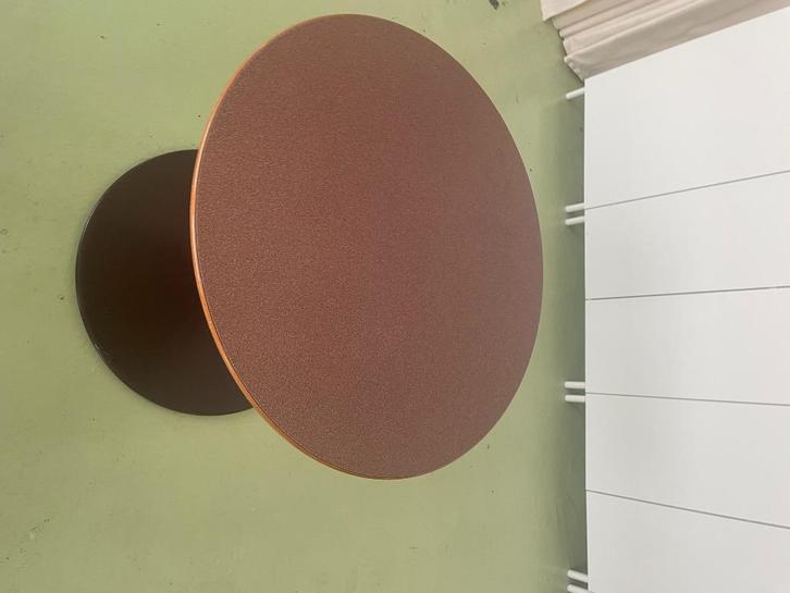 Bordeaux bistro tafeltje – Formica blad, metalen poot, Huis en Inrichting, Tafels | Eettafels, Gebruikt, 50 tot 100 cm, 50 tot 100 cm