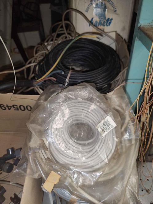 Elektriciteits kabels, Doe-het-zelf en Bouw, Elektriciteit en Kabels, Zo goed als nieuw, Overige typen, Ophalen