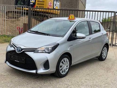 Toyota Yaris 1.5i VVT-i Hybrid Comfort E-CVT, Auto's, Toyota, Yaris, ABS, Airbags, Airconditioning, Bluetooth, Boordcomputer, Centrale vergrendeling
