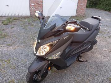 SYM scooter 125 cc GTS injection beschikbaar voor biedingen