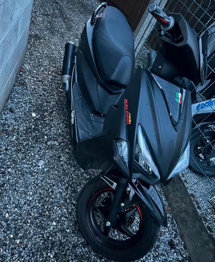 GTS SIRROCO, Fietsen en Brommers, Brommers | Overige merken, Zo goed als nieuw, Ophalen