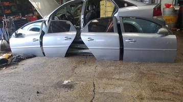 OPEL VECTRA C   HB  PORTIEREN  beschikbaar voor biedingen