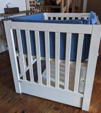 Wit geverfde houten baby box TROLL