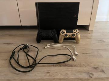 PlayStation 4 (1TB) + 2 controllers + 5 games
