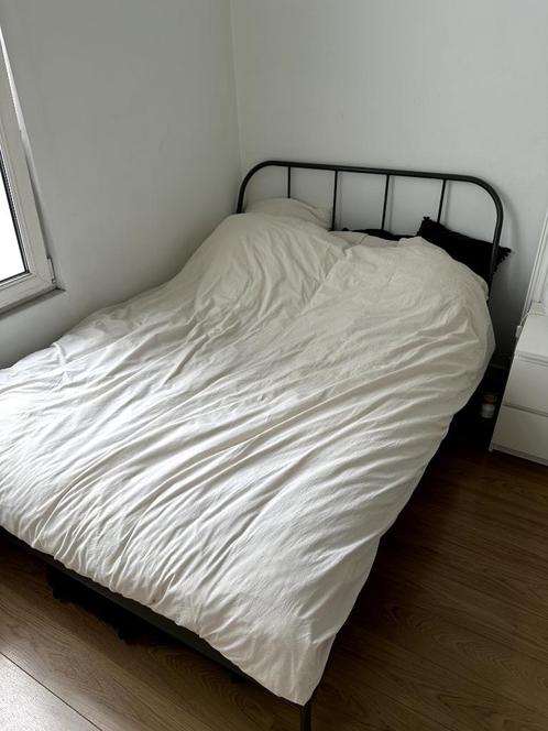 Ikea bed inclusief lattenbodem, Huis en Inrichting, Slaapkamer | Bedden, Gebruikt, Twijfelaar, 140 cm, 200 cm, Metaal, Grijs, Ophalen
