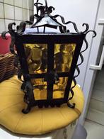 Smeedijzeren lantaarn met dik "gouden" glas, max 33h x 23cm, Antiek en Kunst, Ophalen of Verzenden