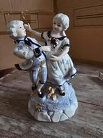 Biscuit beeldjes., Antiek en Kunst, Ophalen