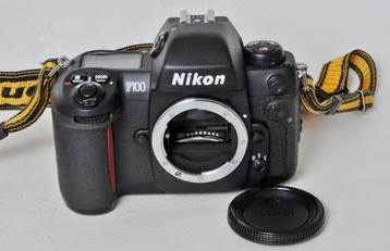 Nikon F100 analoge spiegelreflexcamera. (zilver). beschikbaar voor biedingen