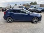 Volvo V40 Cross Country Ocean Race (bj 2016), Auto's, Volvo, Voorwielaandrijving, Gebruikt, 4 cilinders, Blauw