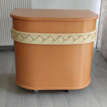 Vintage winkeltoog of bar  beschikbaar voor biedingen