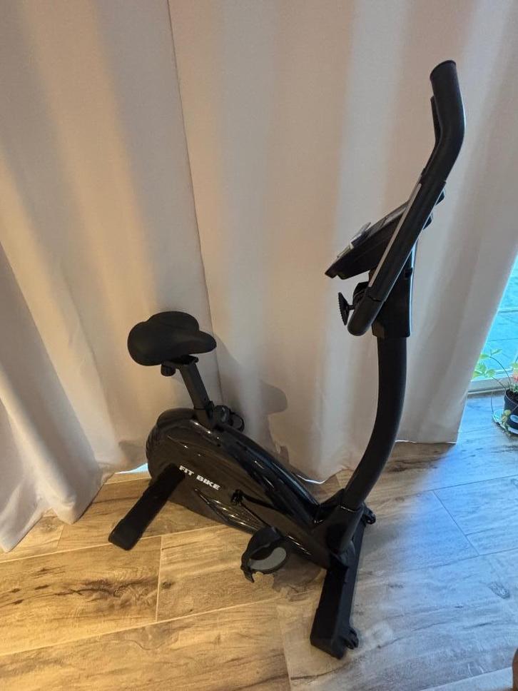 Hometrainer fitbike 5 iplus, Sport en Fitness, Fitnessapparatuur, Zo goed als nieuw, Hometrainer, Benen, Ophalen