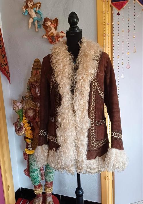 Embroided afghan suède sheepskin lammy, Vêtements | Femmes, Vestes | Hiver, Porté, Taille 36 (S), Enlèvement ou Envoi