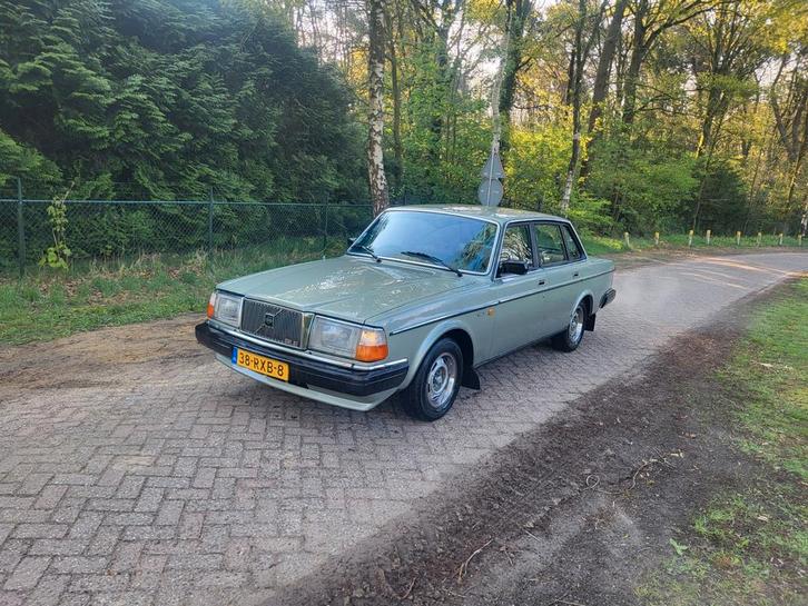 Volvo 240 GLE 1983 automaat, Auto's, Volvo, Particulier, Elektrisch, Automaat, Leder, Ophalen