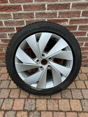 Winterbanden golf GTI  17 ‘ Bridgestone op alu.velg beschikbaar voor biedingen