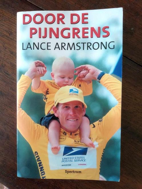 "Door de pijngrens" van wielrenner Lance Armstrong, Boeken, Biografieën, Gelezen, Sport, Ophalen of Verzenden