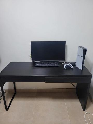 Bureau beschikbaar voor biedingen