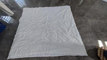 Couette 4 saisons 2mx2m, Enlèvement, Utilisé, Couverture ou Couette, Blanc