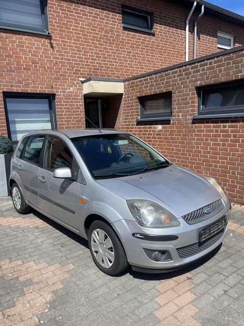 Ford fiesta gekeurd voor verkoop!✅, Auto's, Ford, Particulier, Fiësta, Diesel, 5 deurs, Zilver of Grijs, Voorwielaandrijving, Ophalen