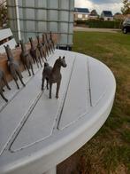 9 bronzen paardjes