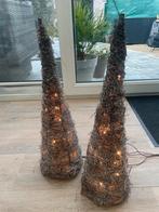 Kerstkegels met verlichting, Ophalen of Verzenden, Zo goed als nieuw