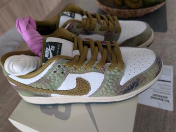 Nike SB dunk 43 beschikbaar voor biedingen