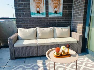Tuin lounge bank/ Tuinbank/ Tuin zetel Allibert  beschikbaar voor biedingen