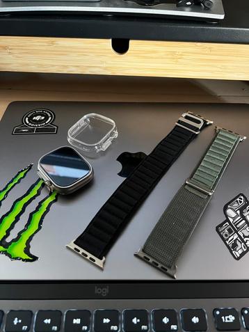 Apple Watch Ultra 49mm + 2 Bracelets + Coque Neuve beschikbaar voor biedingen