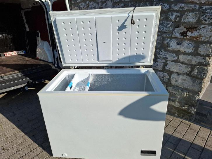 congélateur valberg 295 litre, Electroménager, Congélateurs, Utilisé, À Poser, Congélateur, Congélateur, Classe énergétique A ou plus économe