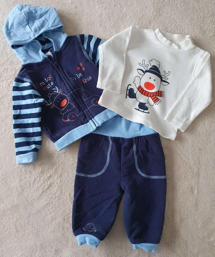 Ensemble t-shirt + gilet capuche + pantalon bleu -T62- NEUF, Kinderen en Baby's, Babykleding | Maat 62, Nieuw, Jongetje, Setje