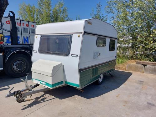 Caravan Burstner 750kg. Goede staat. Inclusief voortent!, Caravans en Kamperen, Caravans, Particulier, tot en met 3, 500 - 750 kg