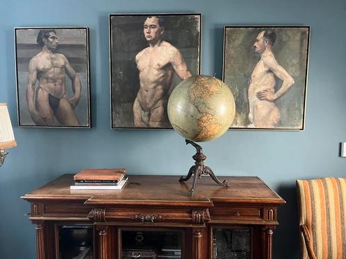 Grote wereldbol op zware bronzen voet, Huis en Inrichting, Woonaccessoires | Wereldbollen, Ophalen