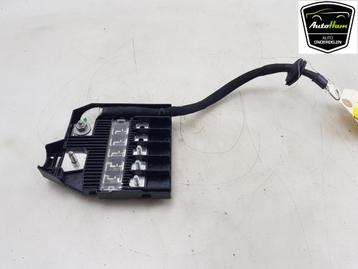 BOITIER FUSIBLES Mokka (|9814474980|9811879680|9812869780|), Utilisé, Opel