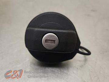 Tankdop van een Volkswagen Caddy (L902) beschikbaar voor biedingen