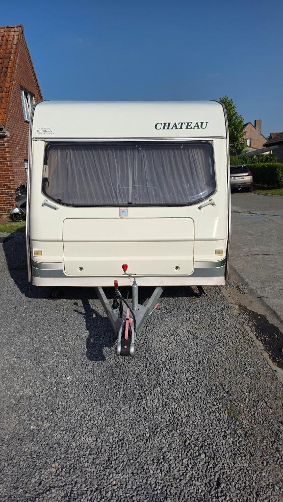 Caravan chateau, Caravans en Kamperen, Caravans, Particulier, tot en met 2, 750 - 1000 kg, Standaardzit, Chateau, 2 aparte bedden
