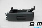 Bakje onder stoel rechtsvoor VW Golf 7 5G0882600A, Auto-onderdelen, Gebruikt