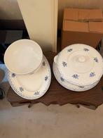 porseleinen serviesset met blauw bloemenpatroon, Antiek en Kunst, Ophalen